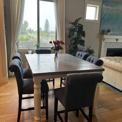 Dinning Table And Chairs