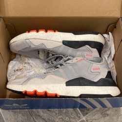 Men’s Size 8 Adidas Nite Jogger 