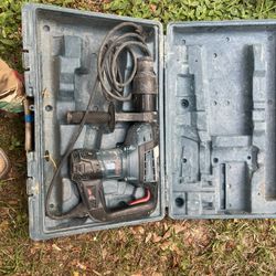 Bosch Rotary Chipping Hamme