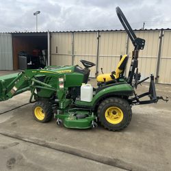 1025 R John Deere tractor/mower 61 hours