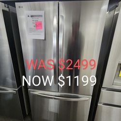 27 Cu. Ft. Smart Counter Depth Max Frenxh Door Refrigerator 