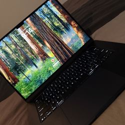 Selling MacBook Air M4 Chip