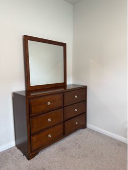 Twin size bed