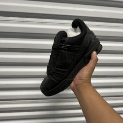 All Black Louis Vuitton Trainer Sneaker