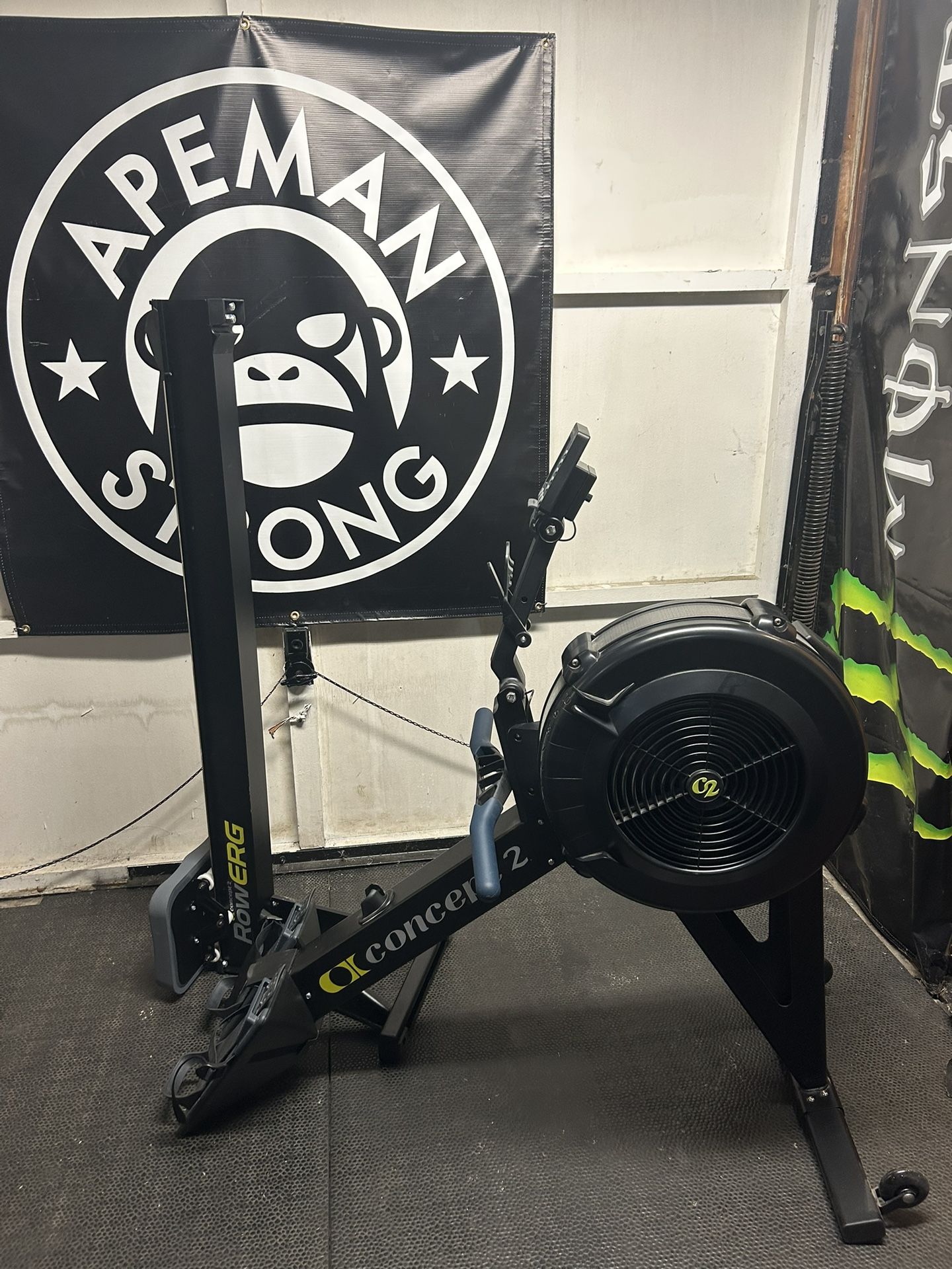 Low Lifetime Meters BLACK CONCEPT2 ROWERG ROWER - PM5