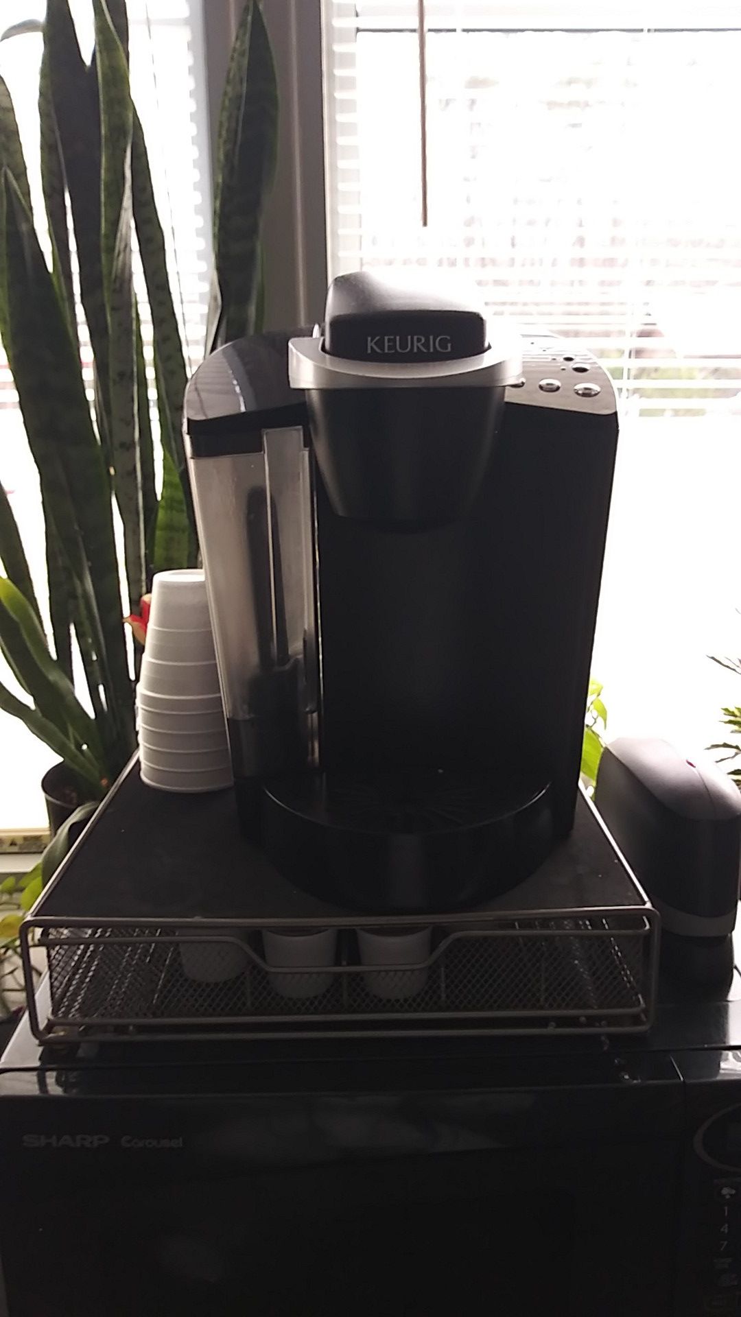 Keuric Coffee Maker with Tray