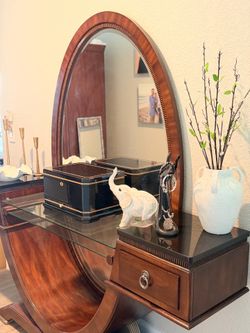Make-up Credenza/accent piece