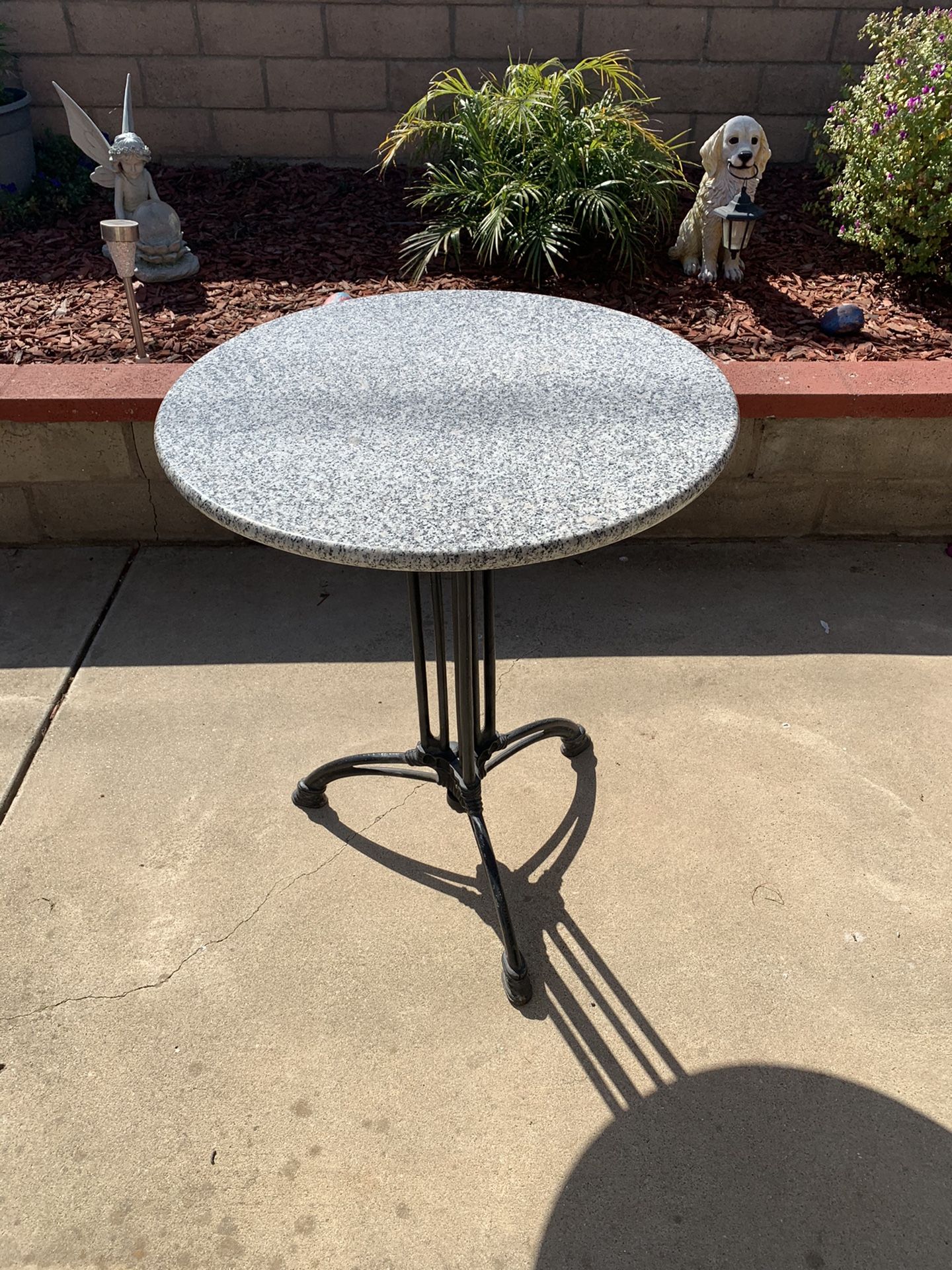 Granite Coffe Table 24” Round x 29 High Heavy Duty Iron Stand