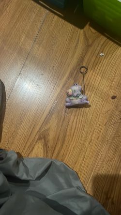 Frog letter holder