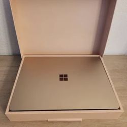 Microsoft - Surface Laptop - 13.8" 2K Touchscreen - Snapdragon X Plus 2024 - 16GB Memory - 512GB Storage (7th Ed) - Copilot+ PC - Dune