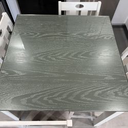 Dinning Table With 4 Chairs