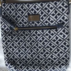 Authentic Tommy Hilifer- Crossbody - Navy Blue- Medium 