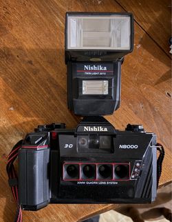 Nishika 3d n8000 camera and dual flash