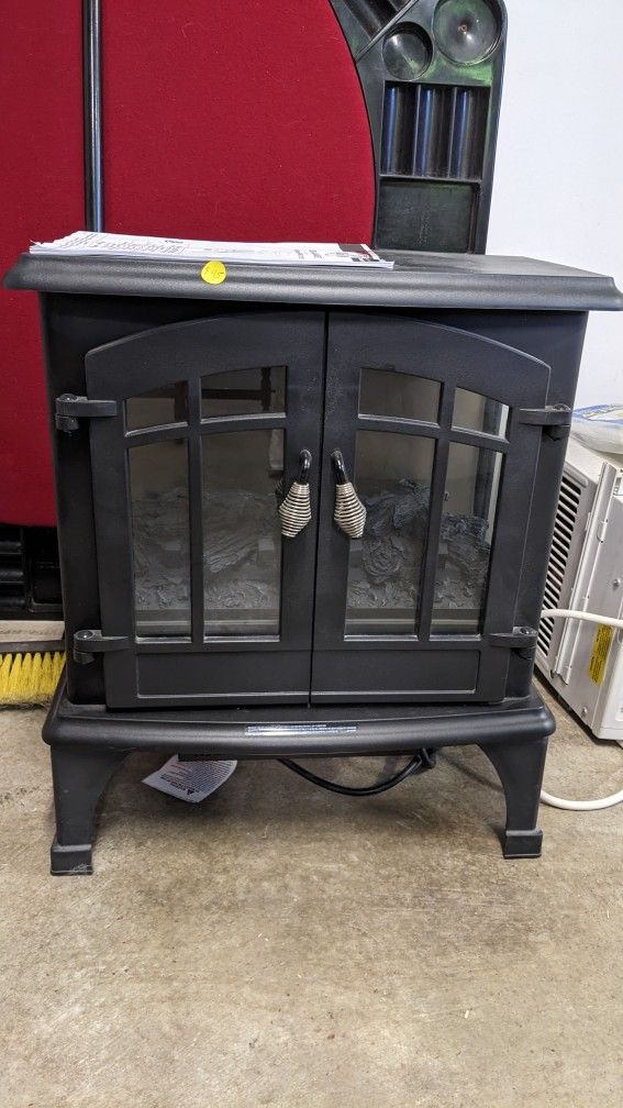 Hampton Bay Infrared Electric Heater for Sale in Seattle, WA - OfferUp