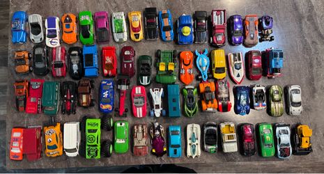 Toy Cars/Hot Wheels Lot