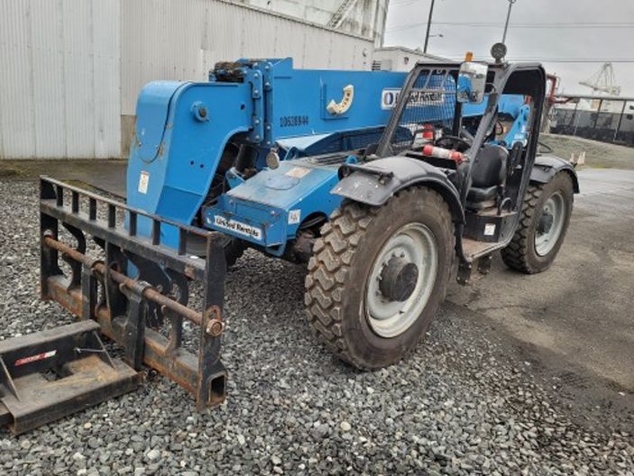 Genie GTH-844 (Reach Forklift / Telehandler)