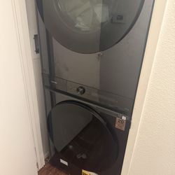 Samsung washer dryer stackable gas 3 months old