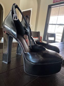 Giani Bini Platform Heels Black Faux Leather Ankle Strap Chunky High Heeled 9.5