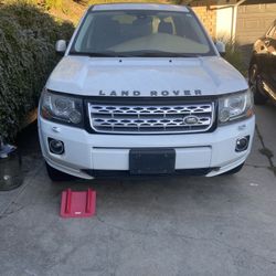 Land Rover -2013 LR2