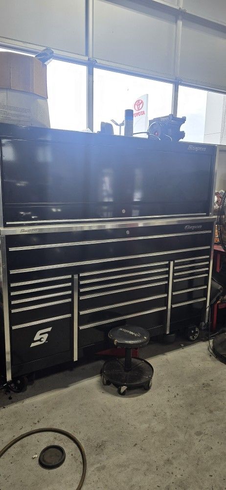 Snapon Tool Box Both Top And Bottom 12000