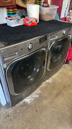 LG Washer/dryer