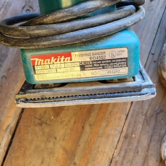 Makita BO4550 Corded Finishing Sander Property Room, 49 OFF