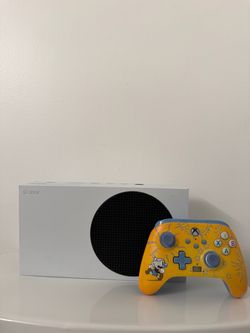 Xbox series S with limited edition Cuphead controller