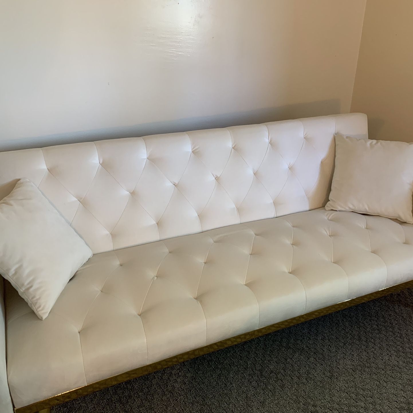 $165 Gorgeous Velvet Futon Sofa Bed W