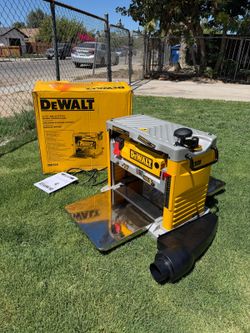 DEWALT
15 Amp Corded 12.5 in. Bench Planer