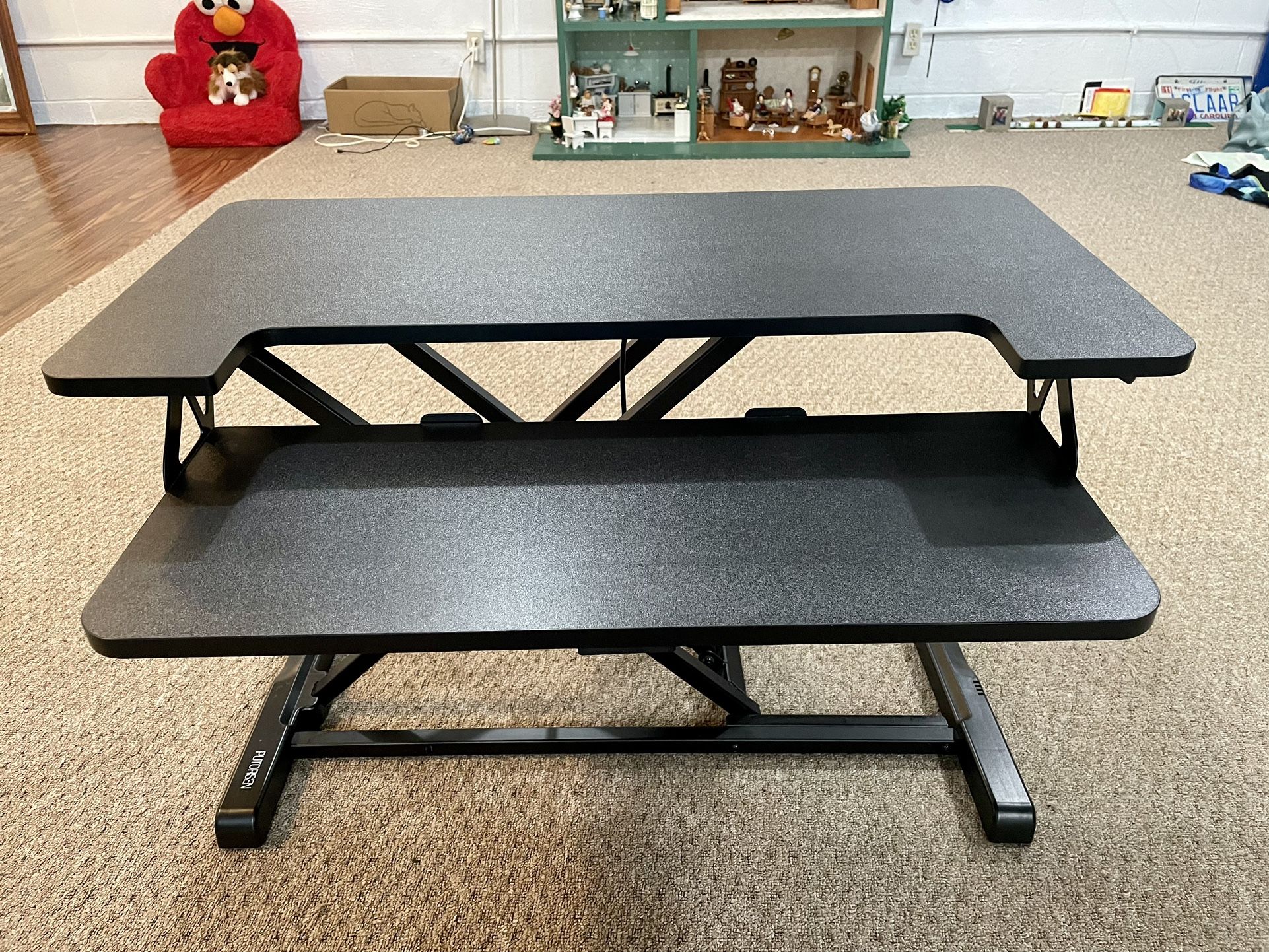 Stand-up Desk—adjustable 
