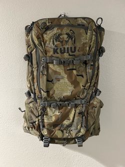 Kuiu Hunting Day pack- brand new