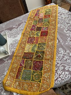 Table runner