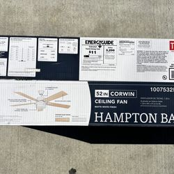 Hampton Bay 52in Corwin Ceiling fan Matte white finish