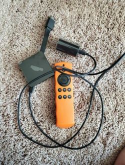 Amazon fire 4K pendant used with extra case