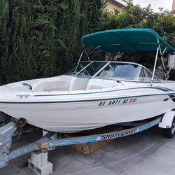 SeaRay bowrider boat 18ft