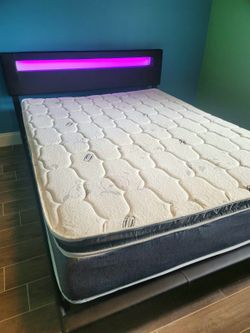 NEW QUEEN PILLOW-TOP MATTRESS AND BOX SPRING - 2PC