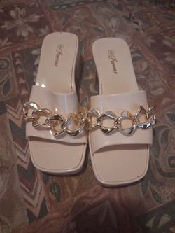Sandal