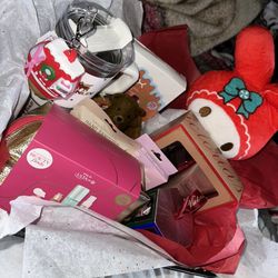 My melody Christmas basket