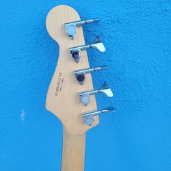 5 String Bass Guitar  Fender Squire  