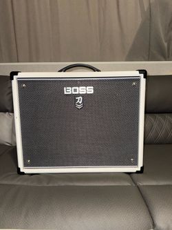 Boss Katana Guitar Amplifier