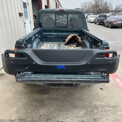 2014-2018 Jeep Cherokee Rear Bumper Cover