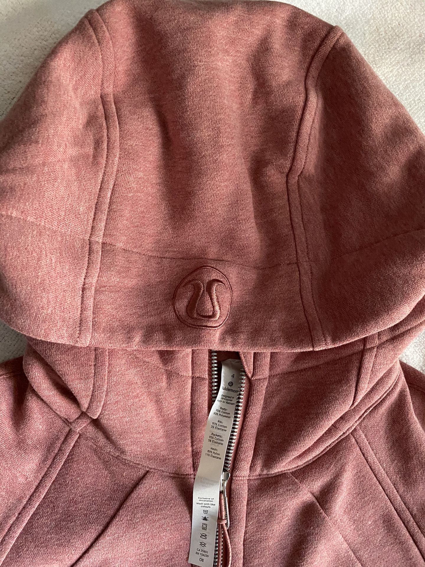 Lululemon sweatshirt