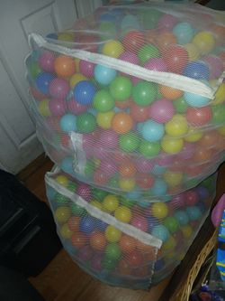 Plastic balls