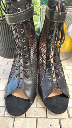 Dancing shoes size 8