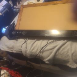 Samsung Soundbar And Subwoofer