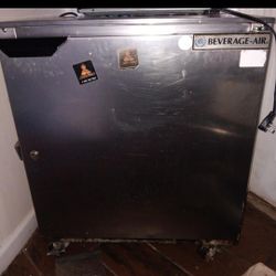 Beverage Air Under  Counter Refrigerator  Freezer
