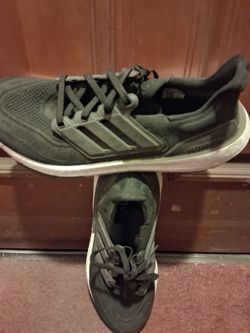 !! Men's Shoes Adidas Boost Size  10 Firm Price