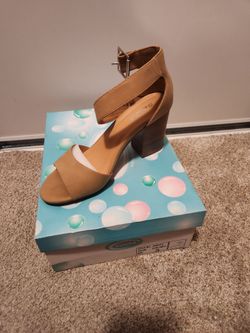 Tan heels