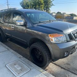 2011 Nissan Armada 