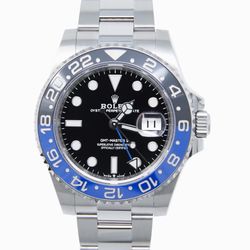 Rolex GMT-Master II Batman 🤙🏾🥰 Introducing the GMT-Master II Batman watch. With a sleek black dial, ceramic bezel, and Oyster bracelet, this timepi